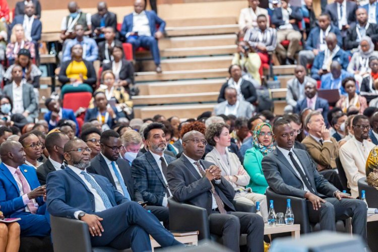 Global health experts seek ways for stronger health systems