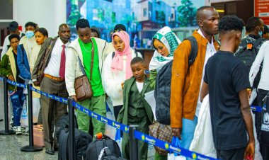 Rwanda receives more than 90 asylum seekers from Libya