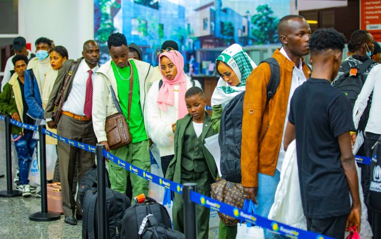 Rwanda receives more than 90 asylum seekers from Libya