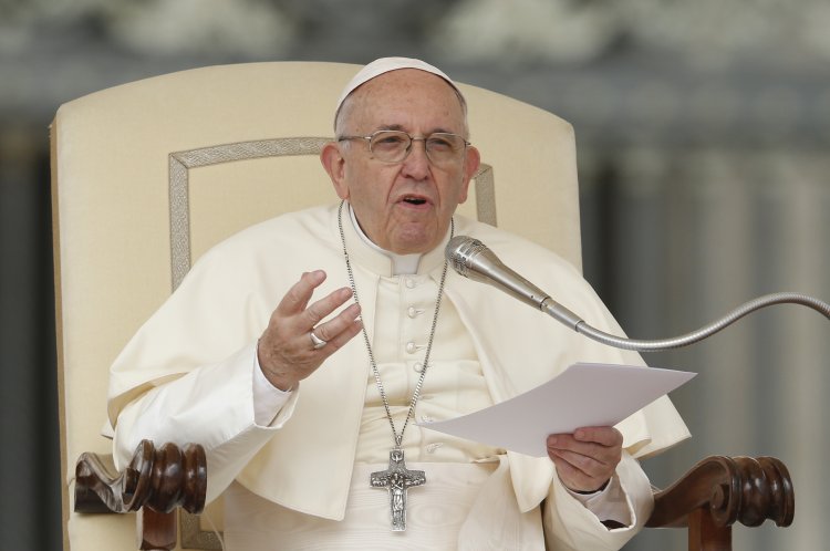 Pope Francis appeals for Gaza ceasefire, aid