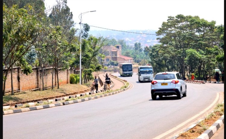 Rwanda requires 30% of gov't vehicles to be fully electric
